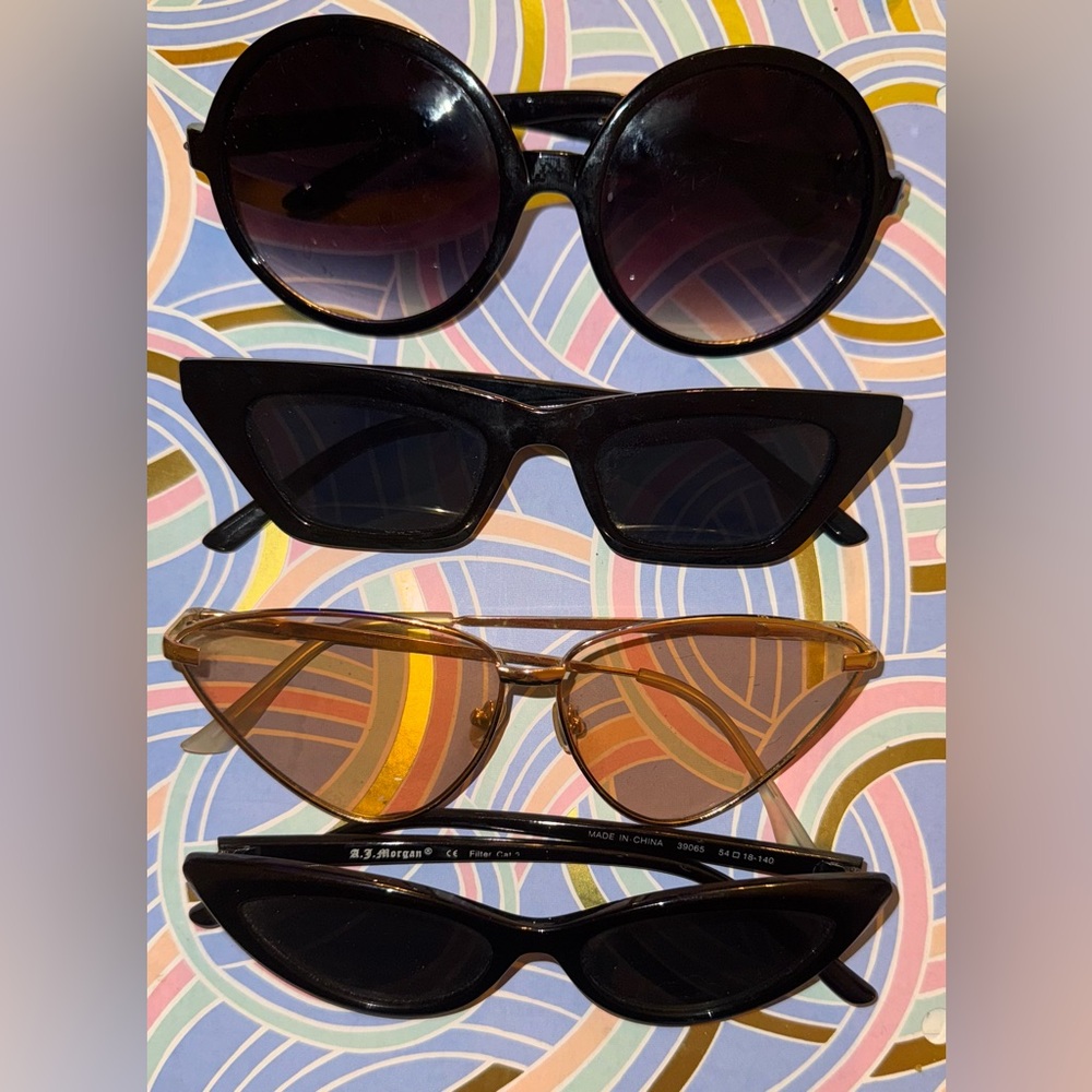 Trendy Sunglasses Bundle (4 Pairs!!)